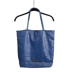 BCBGeneration Tote Bag Cobalt Blue Faux Vegan  Leather Magnetic Closure Purse